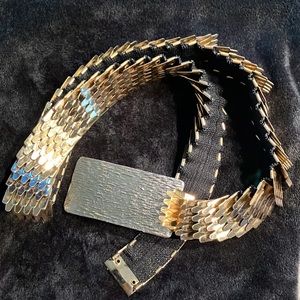 2/$30 Vintage Fish Scale Belt Stretch Elastic Gold Tone/Plated Metal Fish Scale